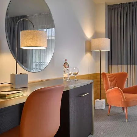Hotell K+k Opera 4*