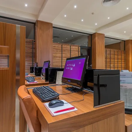 K+k オペラ ホテル 4*