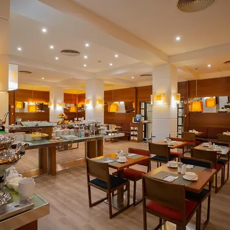 ホテル K+k オペラ ブダペスト