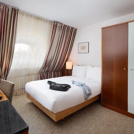 K+k オペラ ホテル 4*