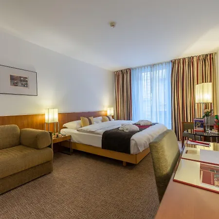 K+k オペラ ホテル