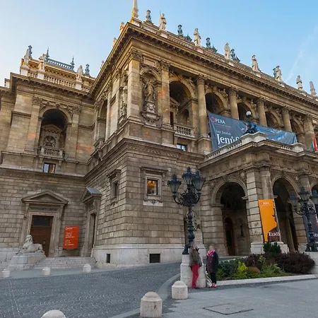 ホテル K+k オペラ 4*